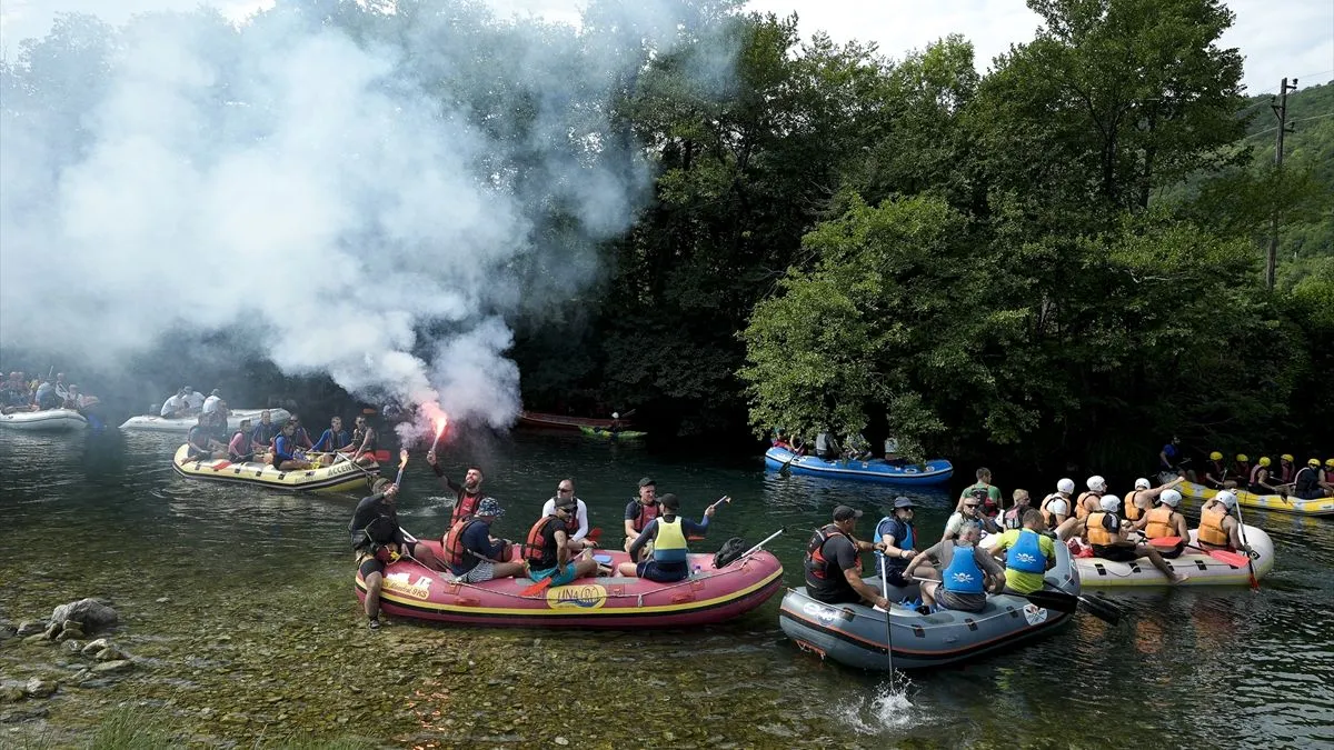Startala 51. Una regata, skoro pola vijeka stara vodena karavana