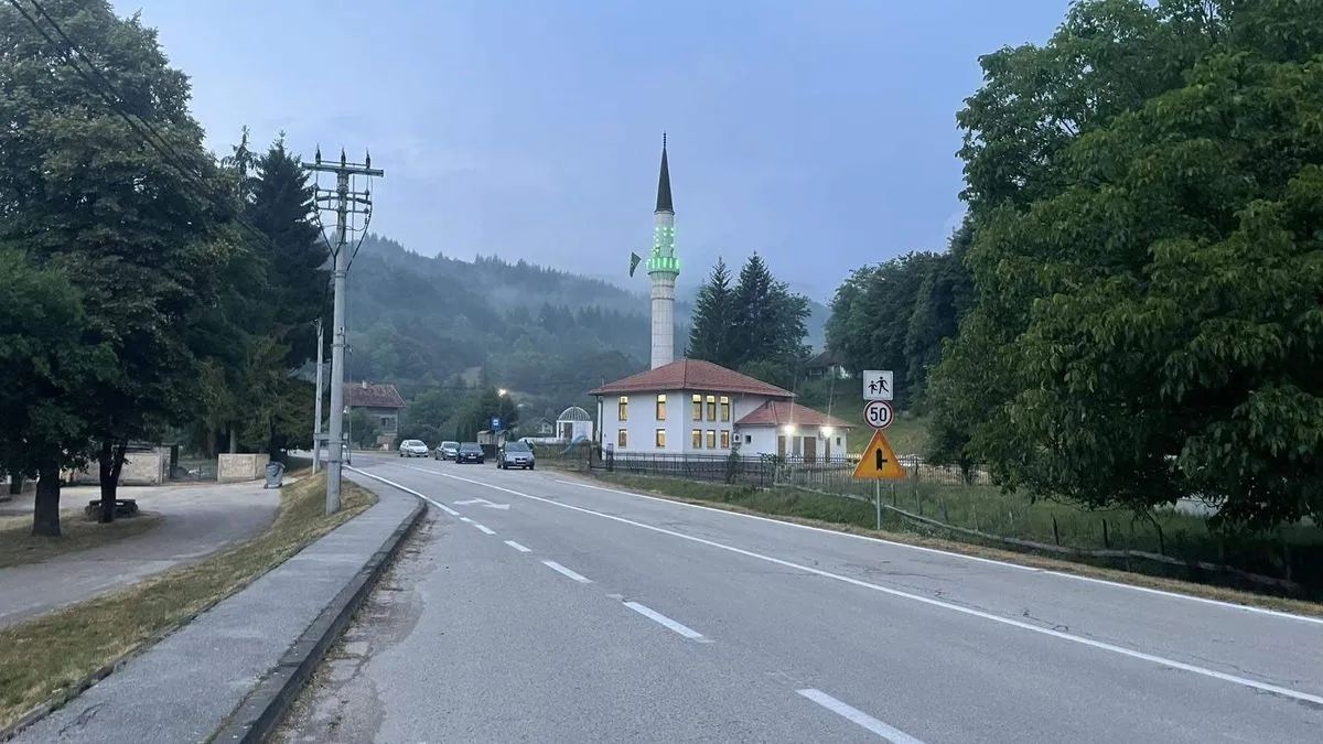 Džemat Prača-Hrenovica: Kamen po kamen, čovjek po čovjek, vjerski život obnovljen