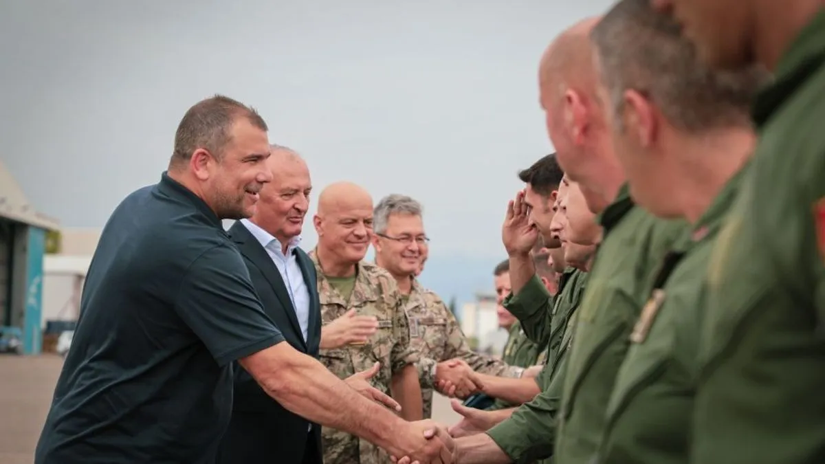 Tokom posjete, ministar Helez sastao se sa ministrom odbrane Crne Gore Draganom Krapovićem