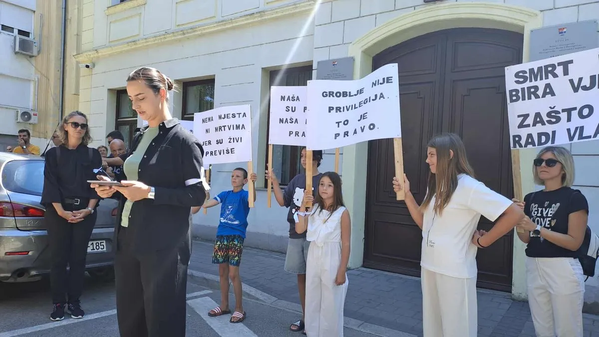 Ova umjetnička akcija nije bila politička, niti vjerska manifestacija, već akt građanske svijesti i moralne obaveze da se ukaže na nepravdu. 