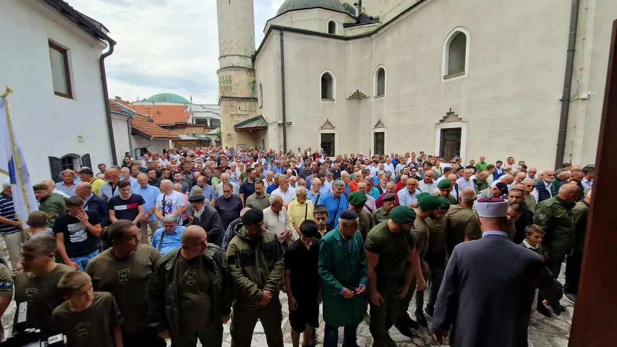 Dženazu namaz predvodio je uvaženi dr. Husein ef. Kavazović, reisu-l-ulema Islamske zajednice Bosne i Hercegovine