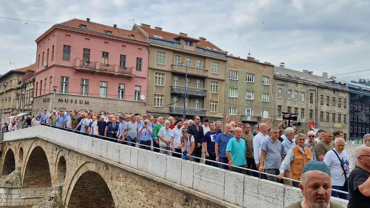 U haremu Bakrbabine džamije obavljen ukop rahmetli Emina Švrakića: Bio je čovjek vizije