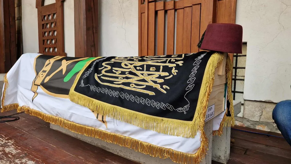 Dženazu namaz predvodio je uvaženi dr. Husein ef. Kavazović, reisu-l-ulema Islamske zajednice Bosne i Hercegovine