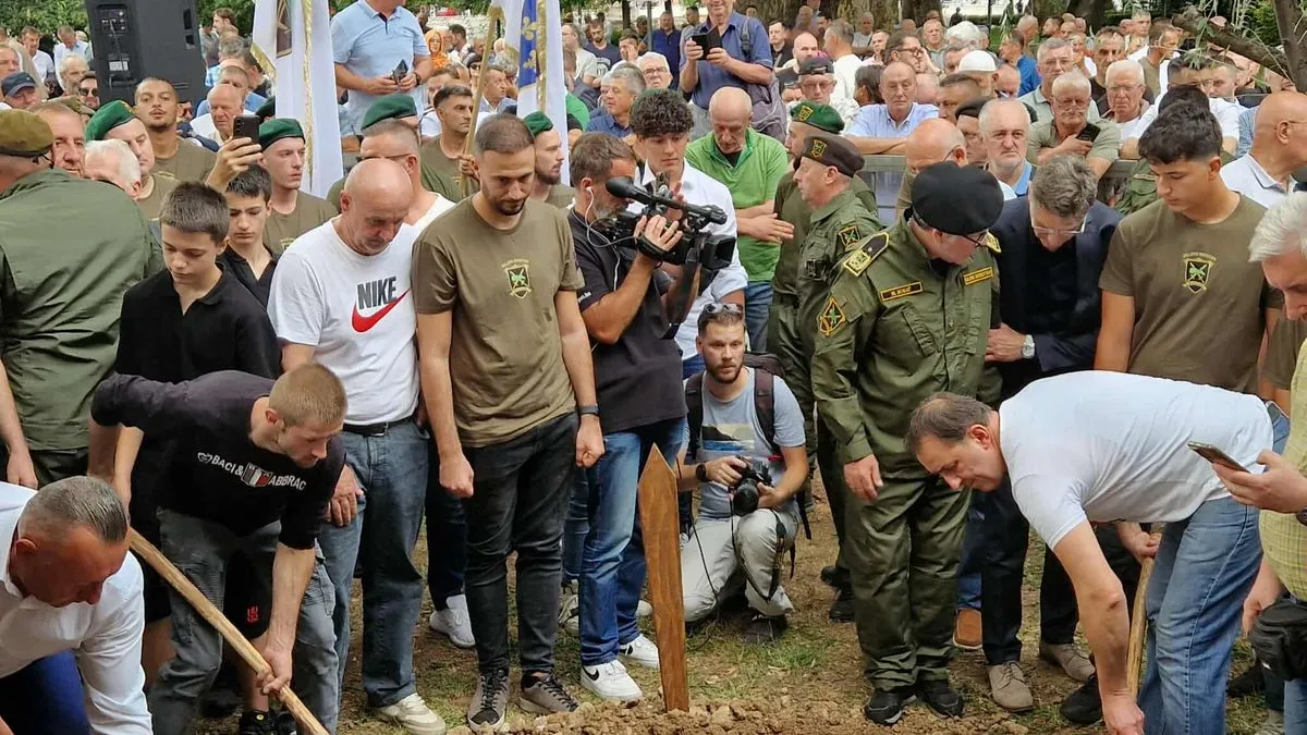 Emin je bio heroj o kojem su cijeli život govorila njegova djela i govorit će generacijama koje dolaze
