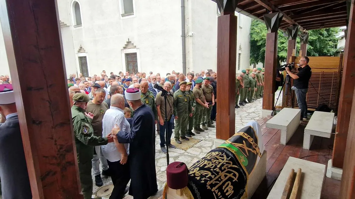 Dženazu namaz predvodio je uvaženi dr. Husein ef. Kavazović, reisu-l-ulema Islamske zajednice Bosne i Hercegovine
