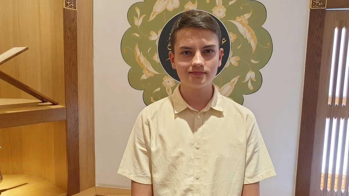 Njegov uspjeh izazvao je oduševljenje ne samo u porodici, već i u cijeloj zajednici