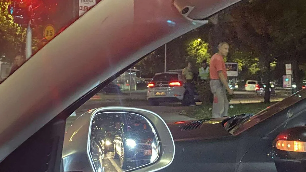 Prema prvim informacijama, u nesreći nije bilo povrijeđenih osoba