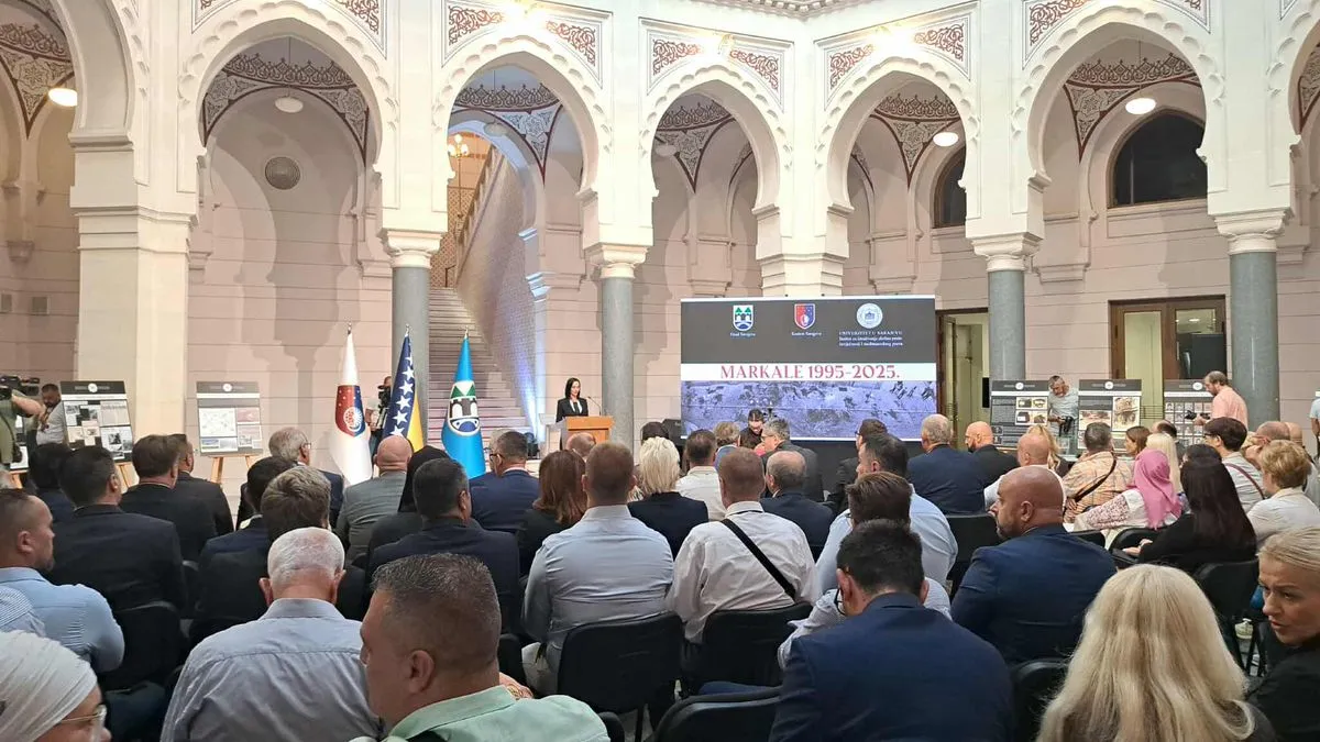 Masakr na Markalama iz augusta 1995. je bio posljednji veliki zločin počinjen od velikosrpskih paravojnih snaga nad civilima Sarajeva