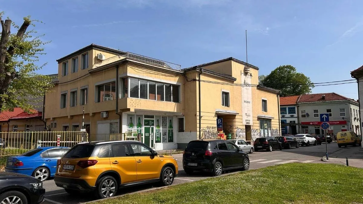 Kupovina je realizovana kroz postupak javnog nadmetanja, a se pokazala kao najpovoljnija. 