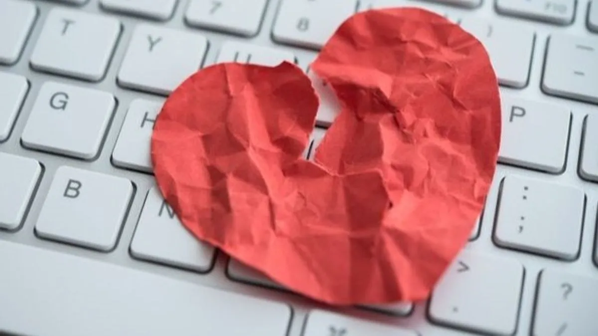 Prevaranti obično zadobiju povjerenje žrtve izražavanjem lažnih emocija, a zatim traže novac, poklone ili osjetljive podatke s bankovnih kartica.