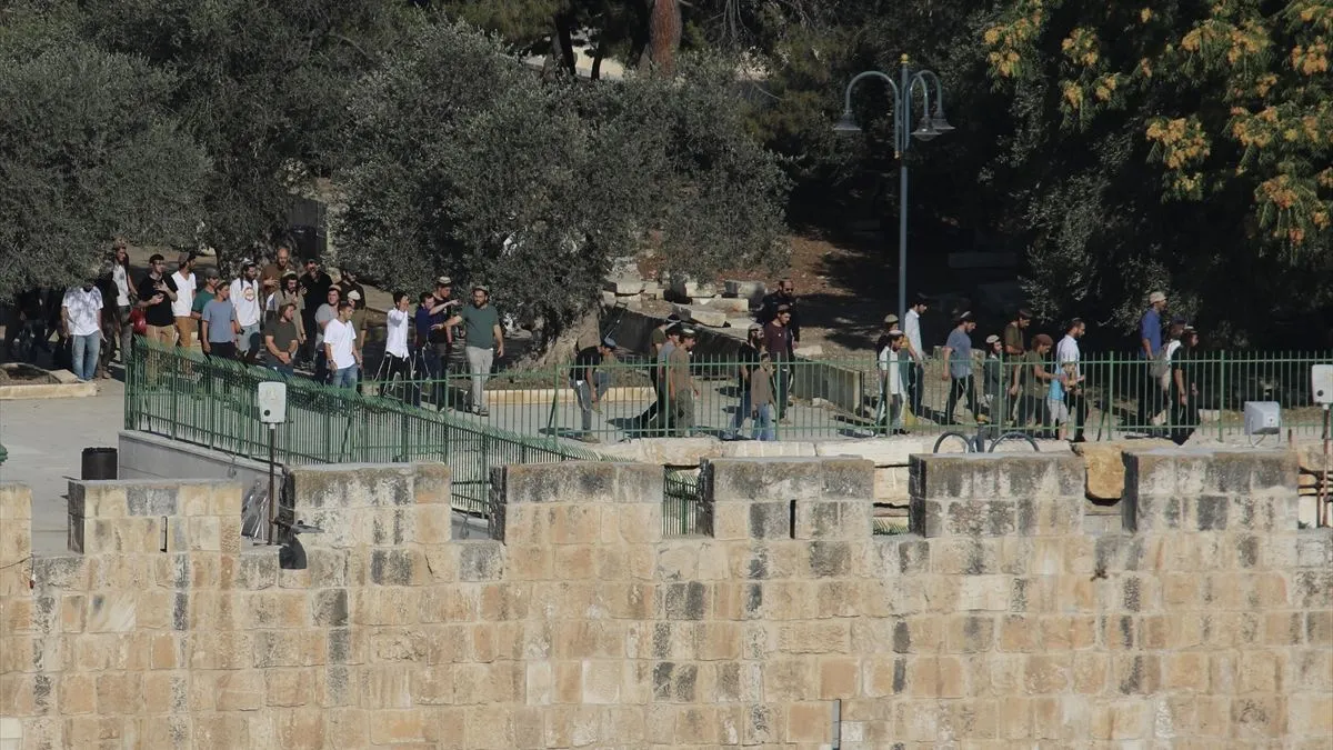 Izrael: Grade se naselja kojim se dijeli okupirana Zapadna obala i izoluje Istočni Jerusalem
