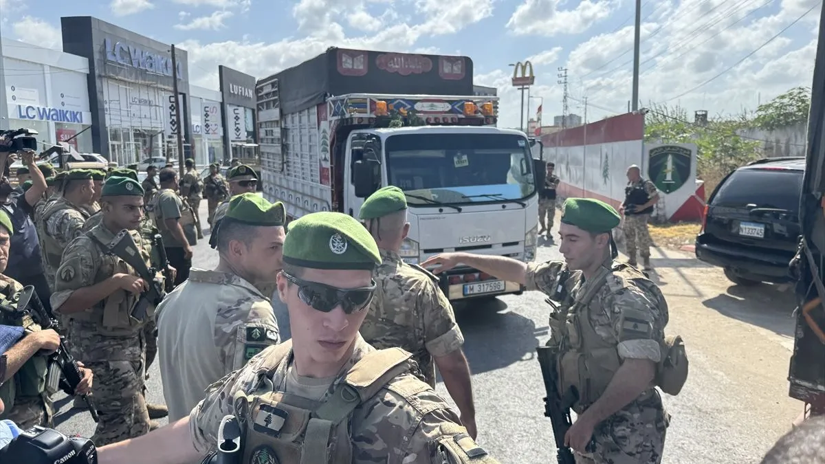 Predaja je provedena pod nadzorom libanskih i palestinskih zvaničnika.