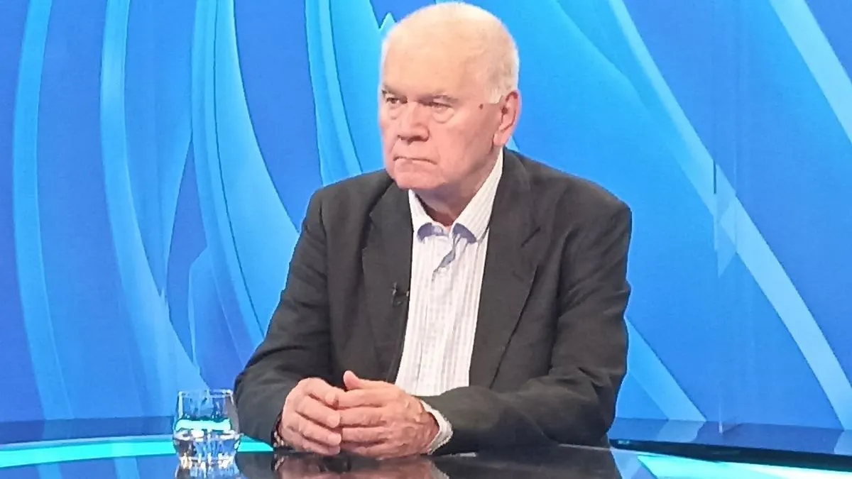 Za sutra je zakazana sjednica NSRS-a na kojoj bi se kao o posebnoj tački dnevnog reda trebalo raspravljati o ostavci premijera Vlade RS-a i referendumu u vezi 