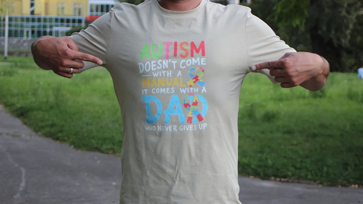 Plan mu je otići korak dalje, osnovati organizaciju koja bi povezala roditelje u dijaspori s onima u BiH i regiji. 