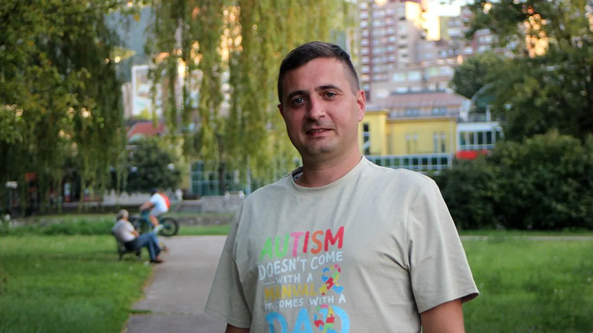 Plan mu je otići korak dalje, osnovati organizaciju koja bi povezala roditelje u dijaspori s onima u BiH i regiji. 