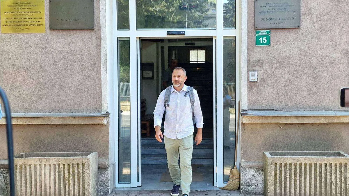 On je zbog istog razloga pretukao čovjeka u svojoj firmi koji ga je pitao zašto je Musa išao u Široki Brijeg. 