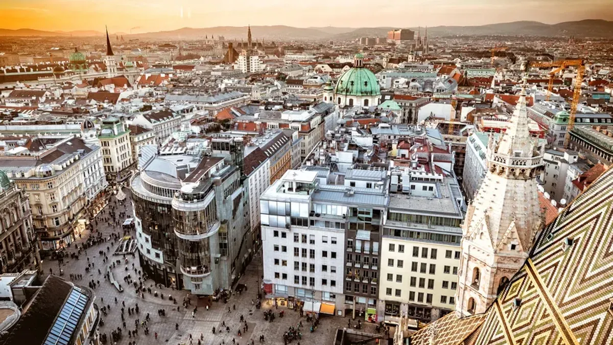 Austrijski JJ pobijedio je na Eurosongu ove godine zbog čega je Austrija domaćin novog takmičenja