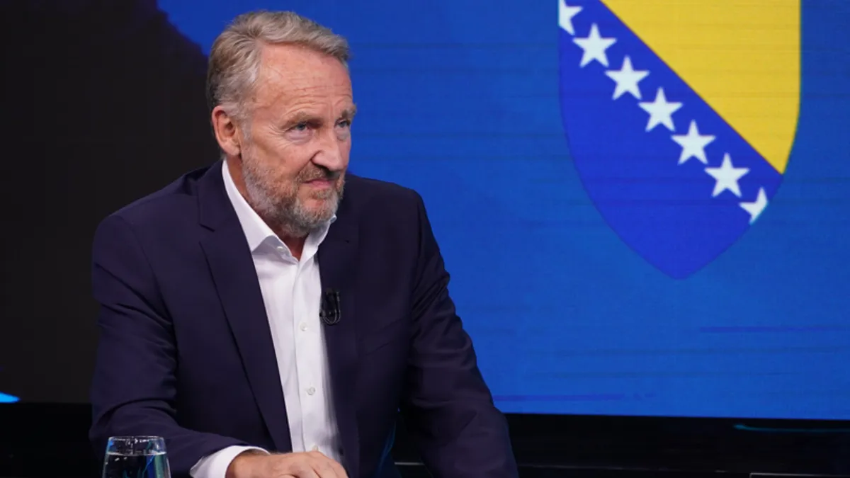 Gost večerašnjeg izdanja emisije '7Plus' bio je predsjednik SDA Bakir Izetbegović sa kojim smo razgovarali o najvažnijim političkim i društvenim aktuelnostima.