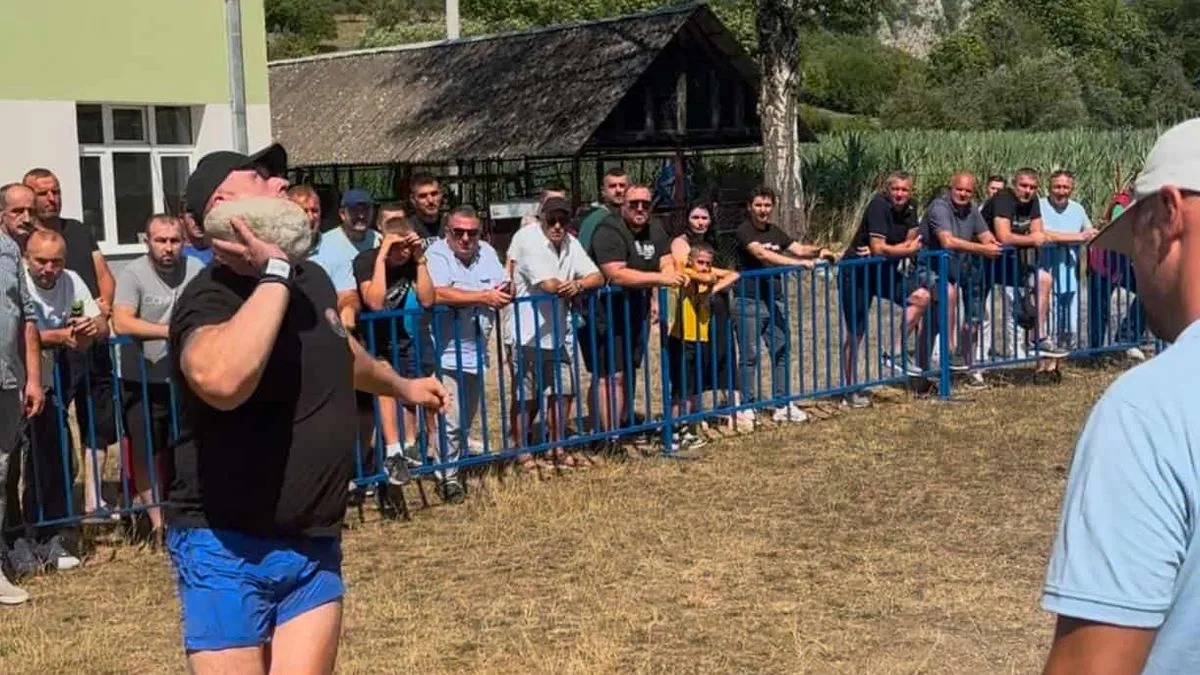 Emisija 'U tuđoj avliji' donosi priču o zajedništvu i snazi ljudi koji nisu zaboravili rodni kraj