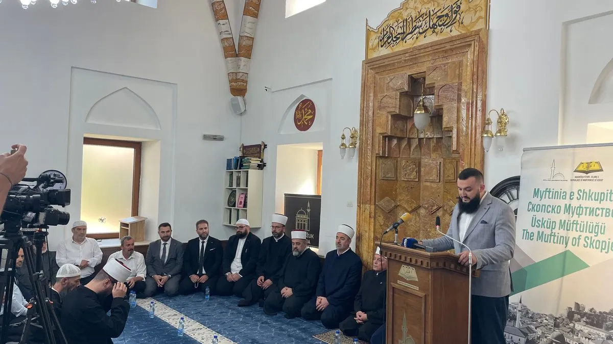 Bošnjaci u Skoplju ponosni na mladog hafiza: Svečanost u skopskoj džamiji Hatundžuk