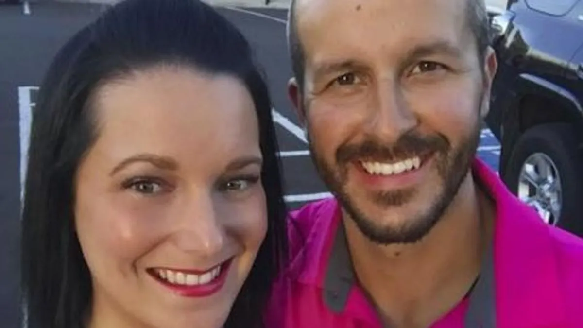 Tužilac ga je opisao kao kukavicu i sebičnjaka koji je mogao da izabere razvod, ali je umjesto toga odlučio za najgori mogući čin.