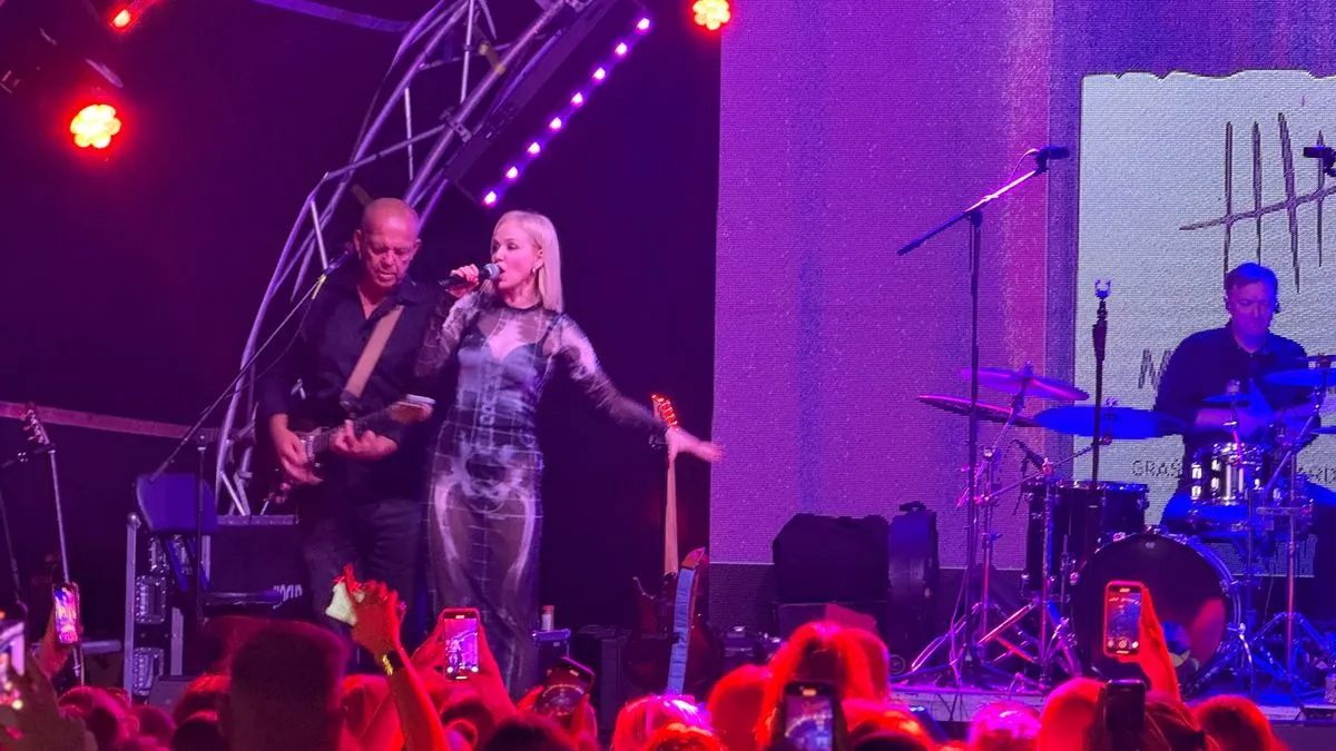 Miljenica svih generacija pjevala je pjesme iz svoje dugogodišnje karijere s grupom Magazin, ali i najveće hitove iz solo karijere.