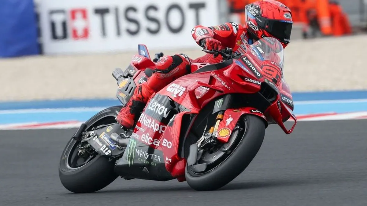 Marc Marquez pobijedio je u sprintu u Mađarskoj i tako učvrstio svoju prednost u osvajanju titule.