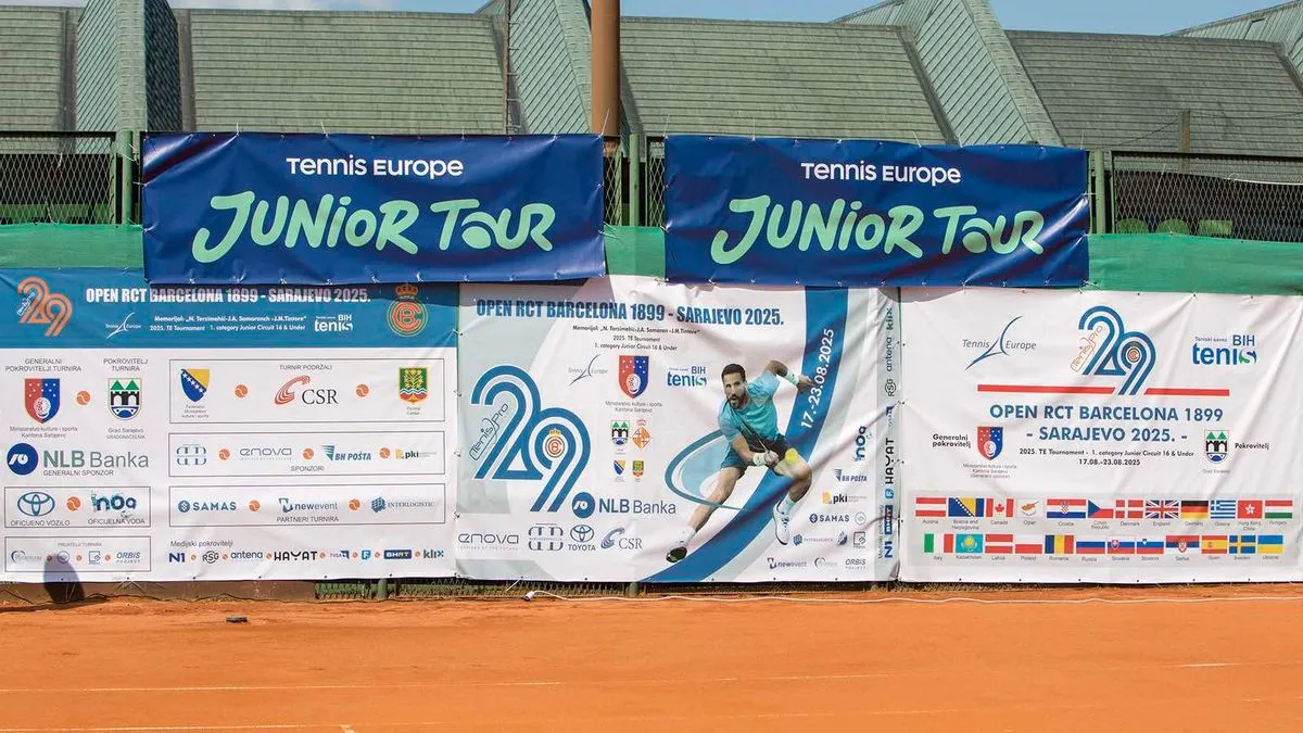 Svi mečevi odigrani su na teniskim terenima ‘CSR Koševo’ u ulici Patriotske lige bb u Sarajevu.