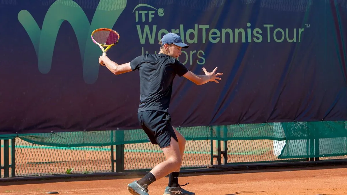 Svi mečevi odigrani su na teniskim terenima ‘CSR Koševo’ u ulici Patriotske lige bb u Sarajevu.