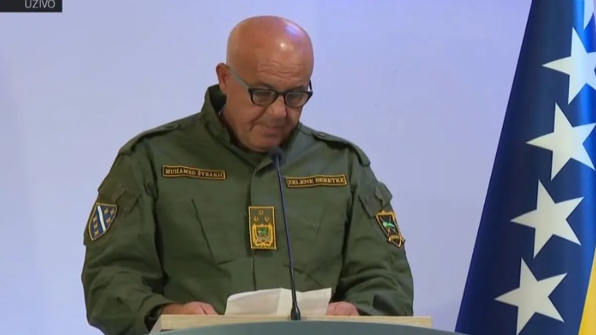 U ime svih nas patriota, sinova Bosne i Hercegovine, sinova našeg Amidže zahvaljujemo dragom Bogu što nam je podario ovakvog lidera, vođu, komandanta, čovjeka ...