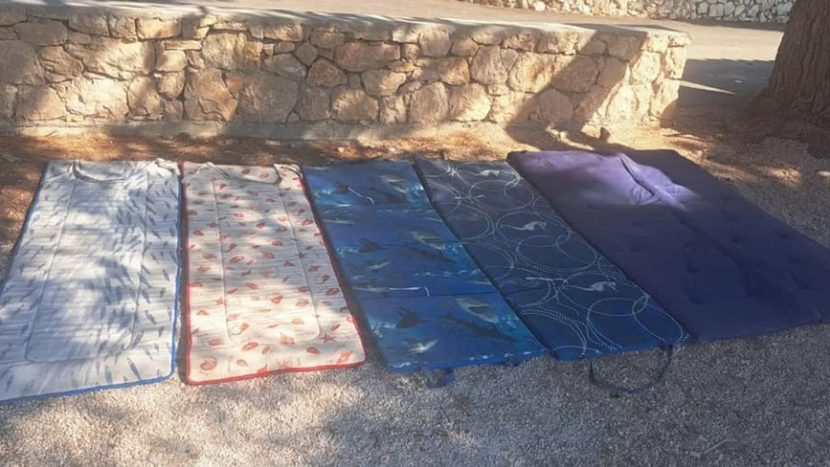 Mnogi, čini se, ne mare ni za zakone, ni za okoliš, ni za utisak kojeg će ostaviti po one koji su došli uživati u miru i moru