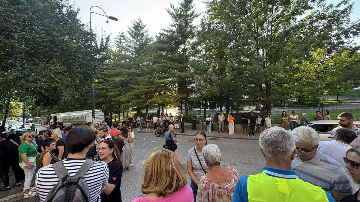 Zasjedalo je i Općinsko vijeće Centar koje jučer jednoglasno zaključilo da se Metadonski centar, u kojem se liječe bolesni od ovisnosti, najkasnije do 1. septembra mora izmjestiti 