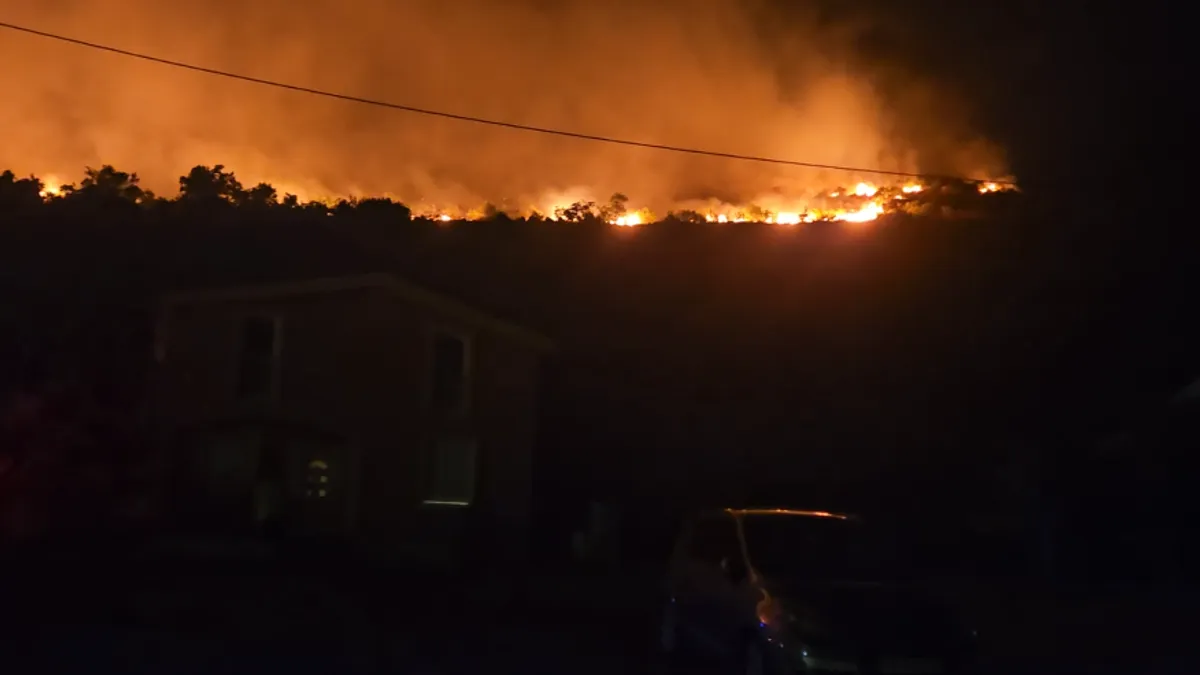 U Crnoj Gori i dalje traje borba s vatrenom stihijom: Danas u akciji i helikopter iz BiH
