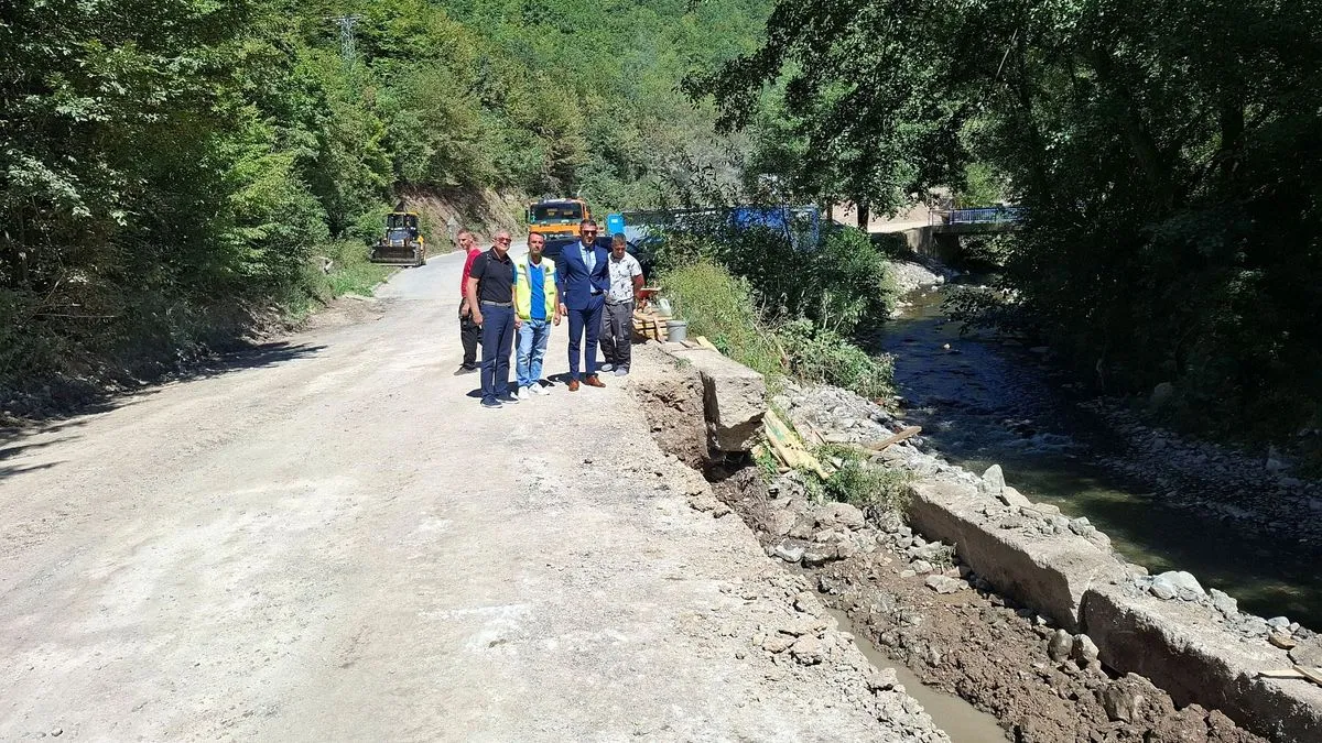 Vrijednost radova na sanaciji kolovoza regionalne ceste R457 Zenica – Arnauti iznosi 684.307,26 KM