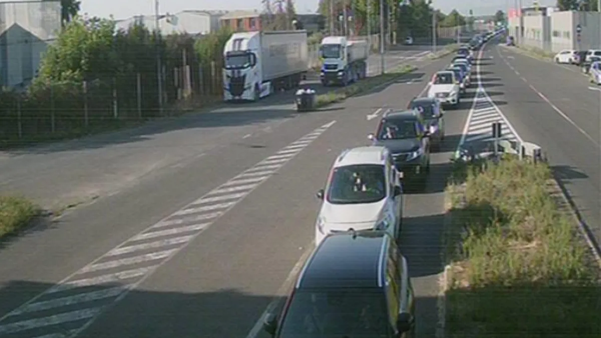 Povećana je opasnost od odrona na dionicama koje vode kroz usjeke.