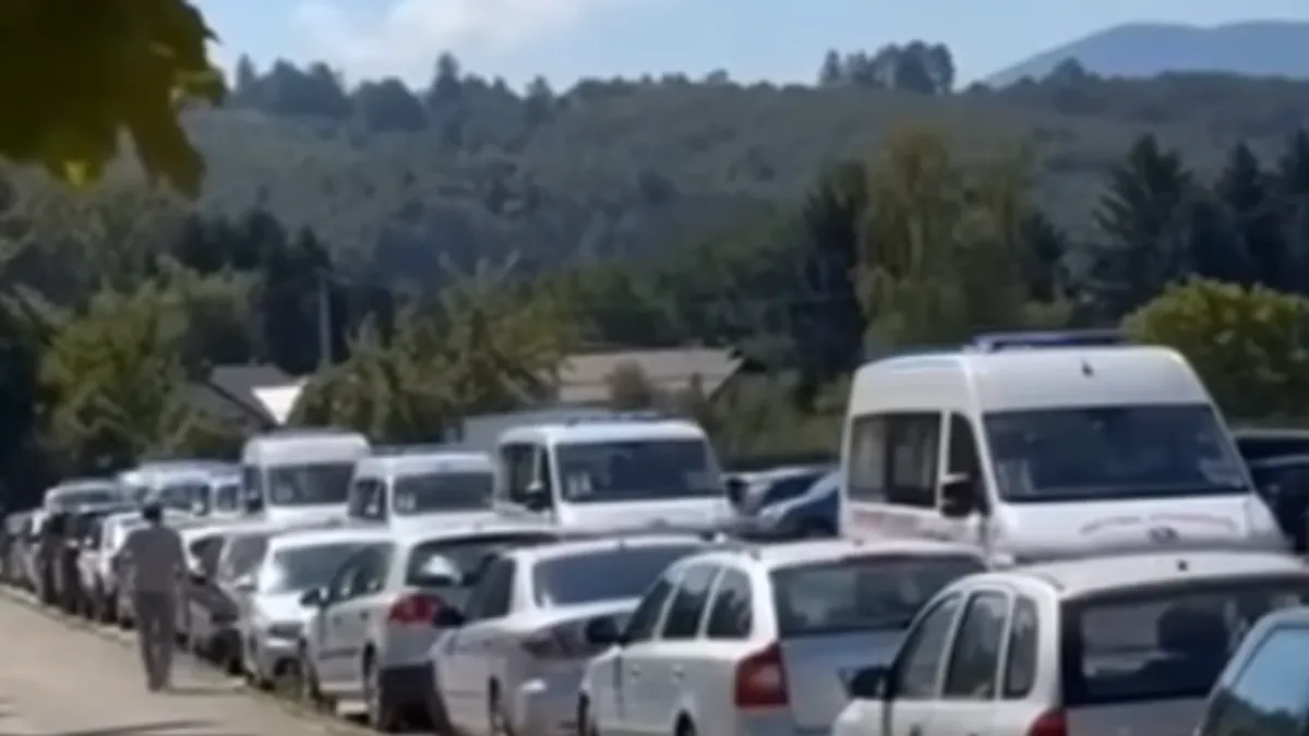 Kolona vozila Hitne pomoći na posljednjem ispraćaju doktorice Softić: Osjećamo bol, ali i zahvalnost