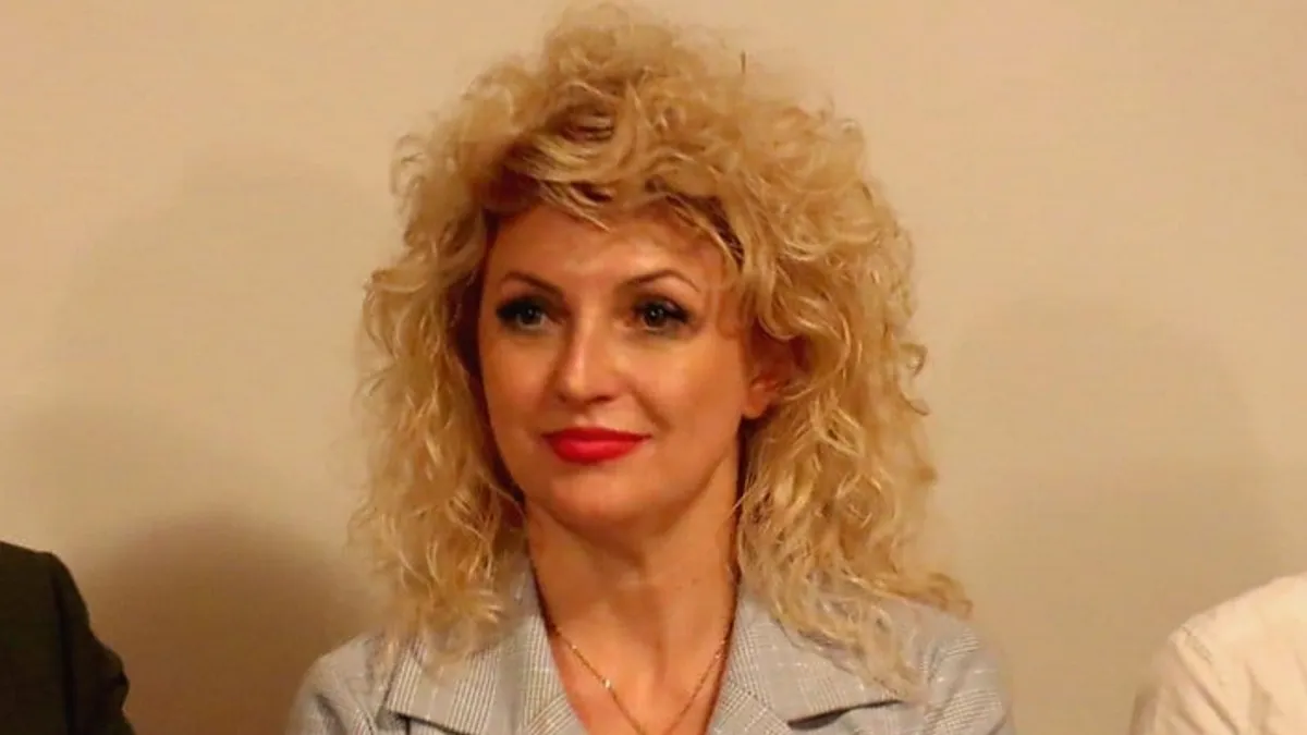 Odlazi, a da nije položio račune narodu za svoj dugogodišnji rad, navela je Orašanin