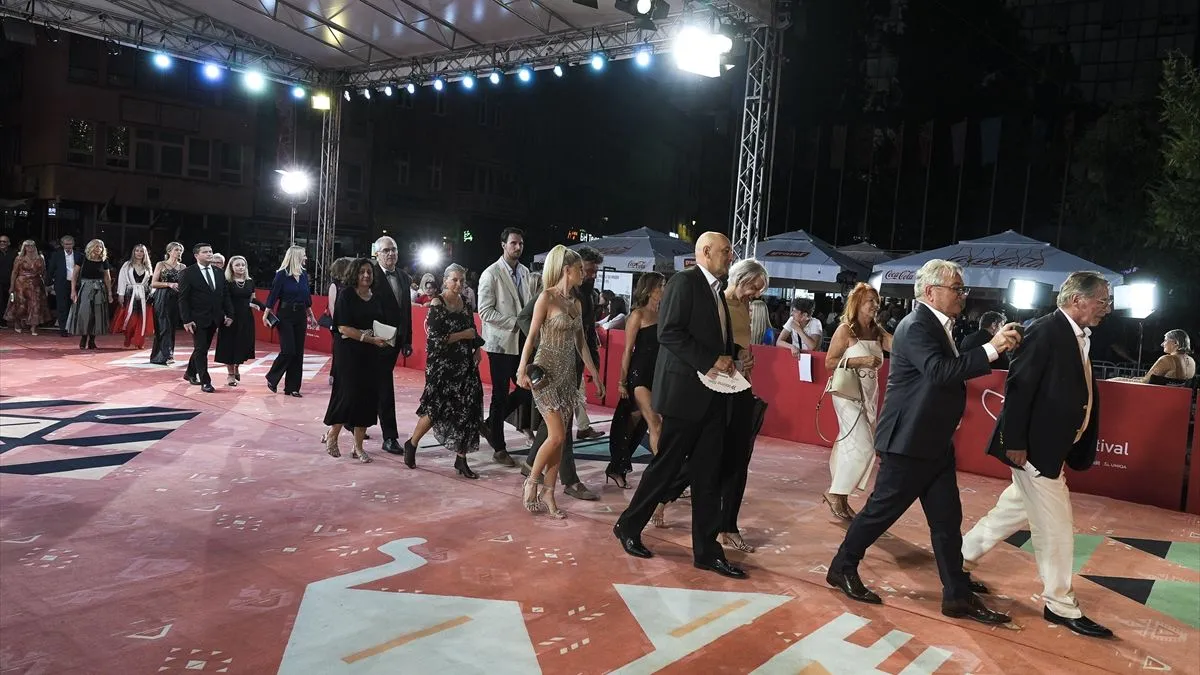 U četiri selekcije – igranog, dokumentarnog, kratkog i studentskog filma – 16 ostvarenja imat će svjetsku premijeru