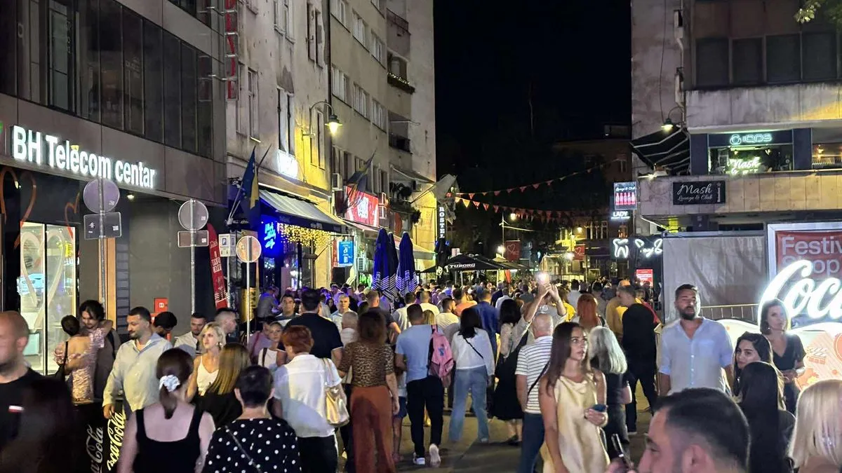 SFF: Prijestolnica BiH noću sija poput galaksije