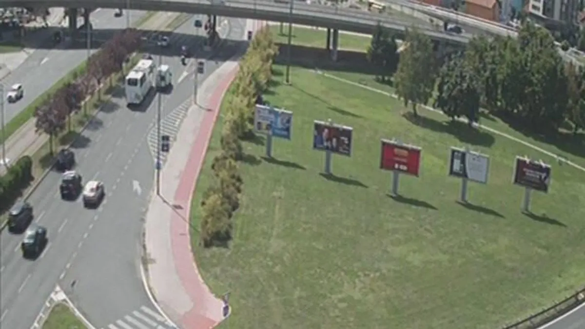 Teretni saobraćaj na Šepku je dozvoljen u određenim terminima, dok vikendom prelazak moguć samo u noćnom terminu.