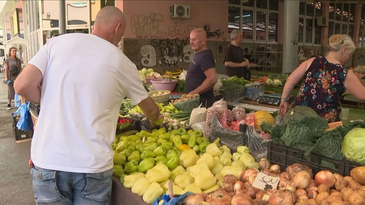 Građani se snalaze kako znaju, od smanjenja kupovine do improvizacije u kuhinji.