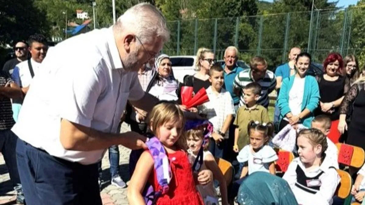 Vogošća: Općinski načelnik u obilasku škola povodom početka nove školske godine