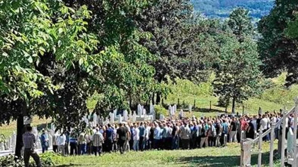 Mehmed je treća žrtva mina u porodici Hasanamidžić, prije su mine ubile njegovog amidžu Ešrefa i strinu Šahzu