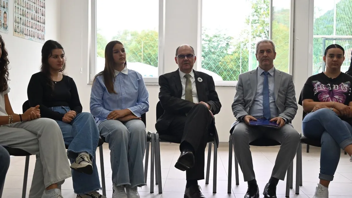 Christian Schmidt sa suprugom u posjeti MFS-EMMAUS-ovim kapacitetima u Potočarima