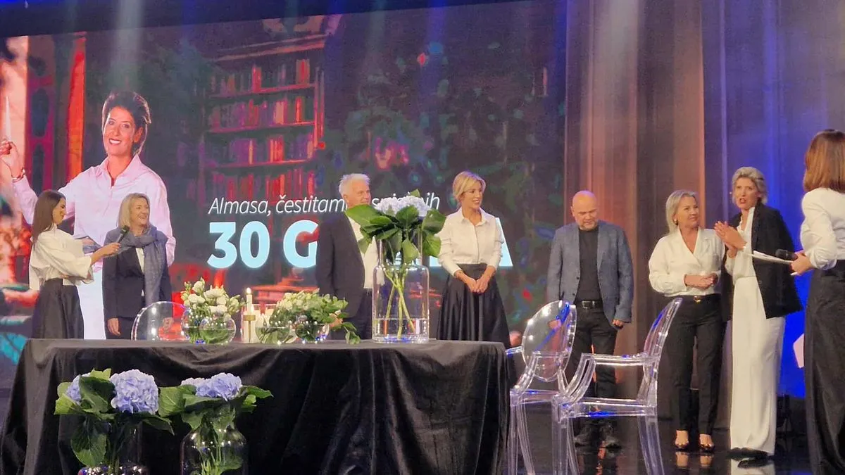 Almasa se ogrnula palestinskom zastavom: Neka u svijetu vlada mir!