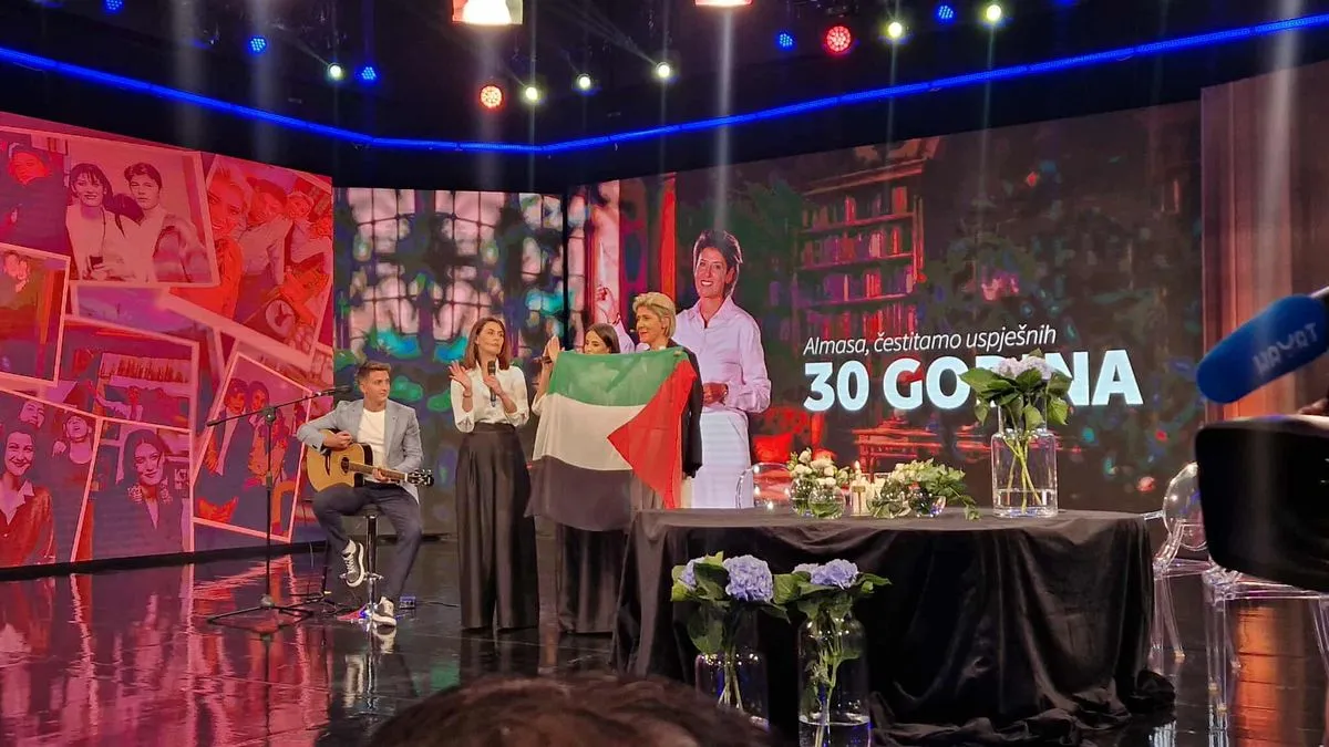 Naša Almasa Lazović, upravo na današnji dan prije 30 godina, počela je raditi na Hayat televiziji