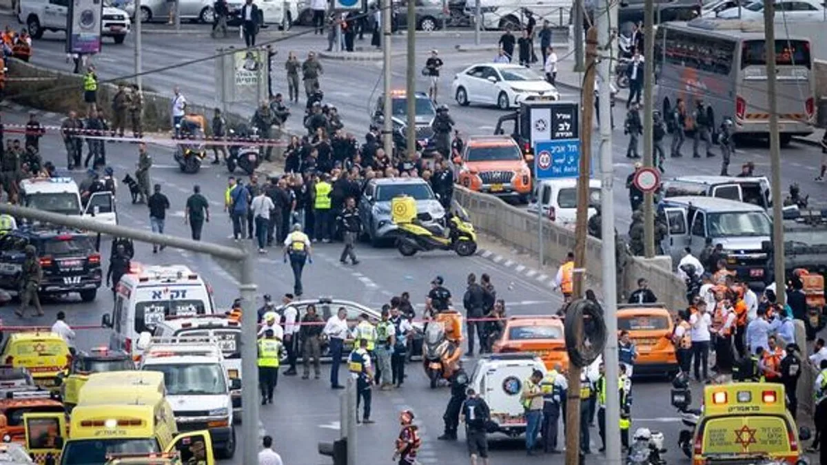 Na snimcima koji kruže mrežama vidi se da je na licu mjesta prisutan veliki broj policije