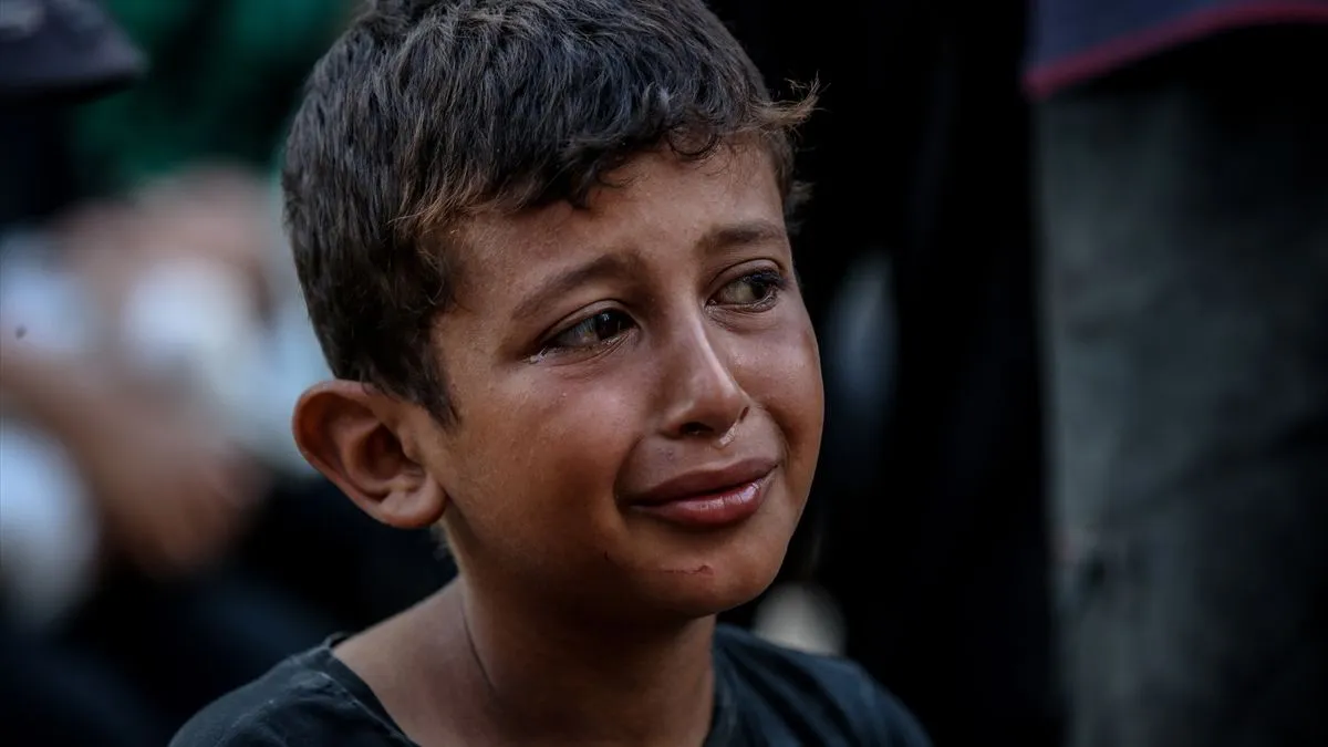 Hiljade nevinih ljudi svakodnevno gube svoje domove, porodice i živote