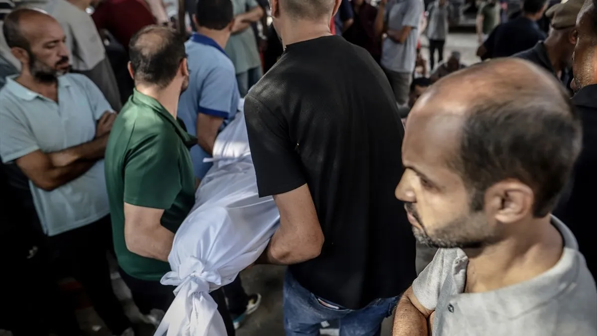 Hiljade nevinih ljudi svakodnevno gube svoje domove, porodice i živote