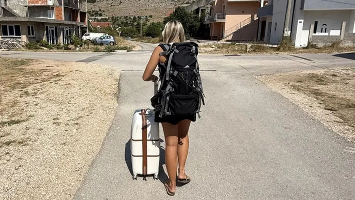 Kako prenosi magazine “People”, ono što je trebalo da bude savršen odmor u Dubrovniku pretvorilo se u viralnu TikTok priču